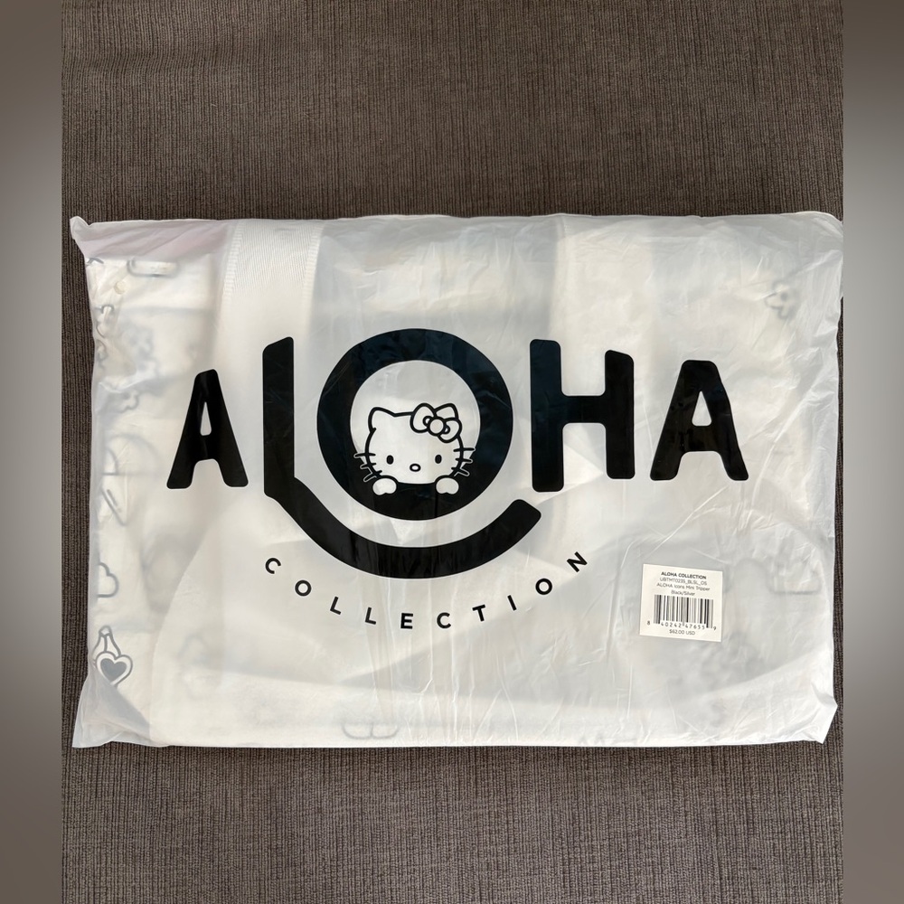 ALOHA x Hello Kitty Mini Day Tripper Tote, silver/black, NWT - Picture 8 of 8